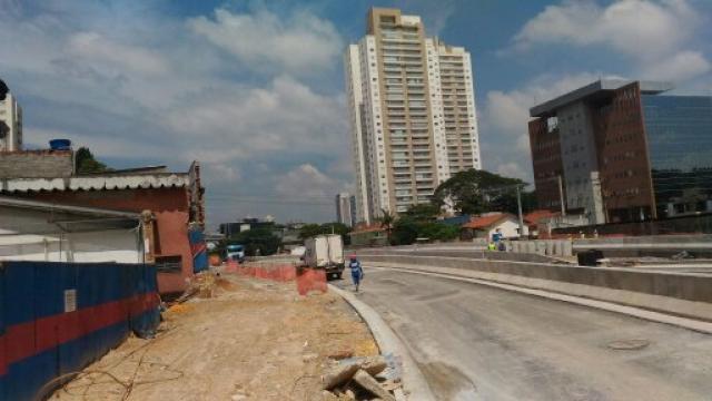 Imóvel Comercial - Esquina da Av. Chucri Zaidan - Foto 6